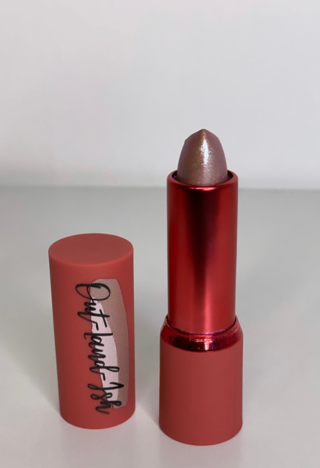 Metallic lipstick